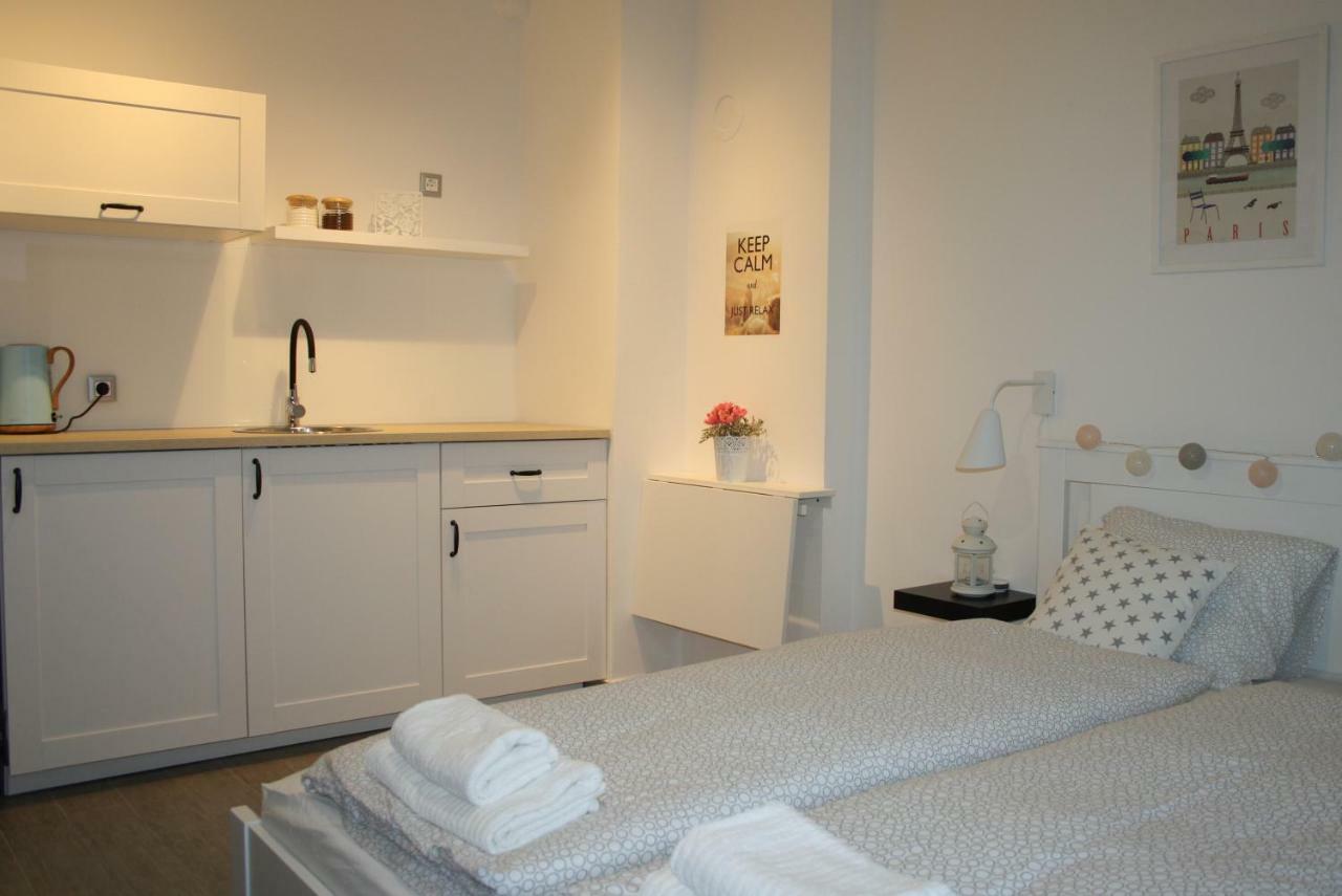 Studio Apartman Centar Ðakovo 外观 照片